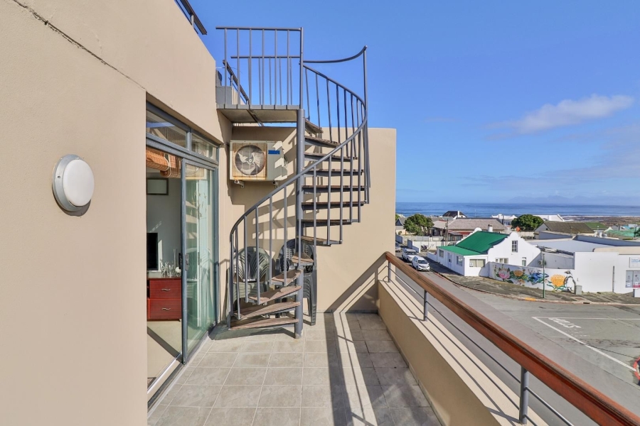 2 Bedroom Property for Sale in Gansbaai Central Western Cape
